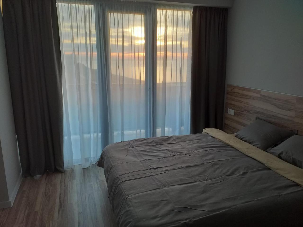 Batumi Beach Tower 外观 照片